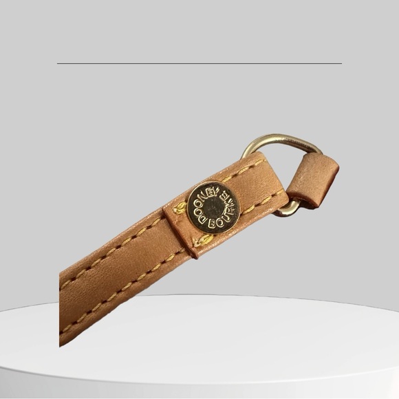 Dooney & Bourke red and tan signature envelope wristlet zipper wallet - Picture 3 of 8